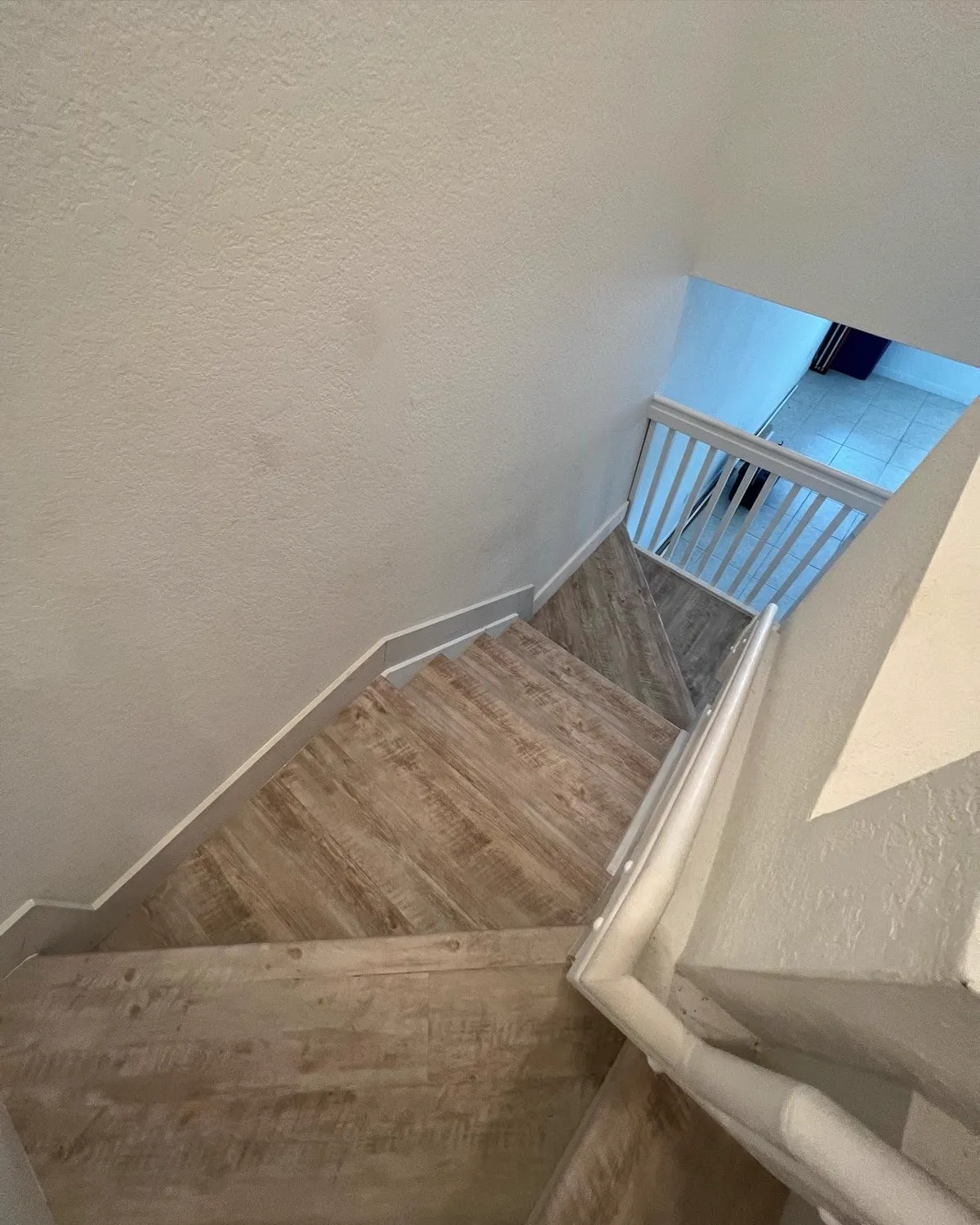 Laminate flooring installed by D'Landra Wooden Floors in South Florida
