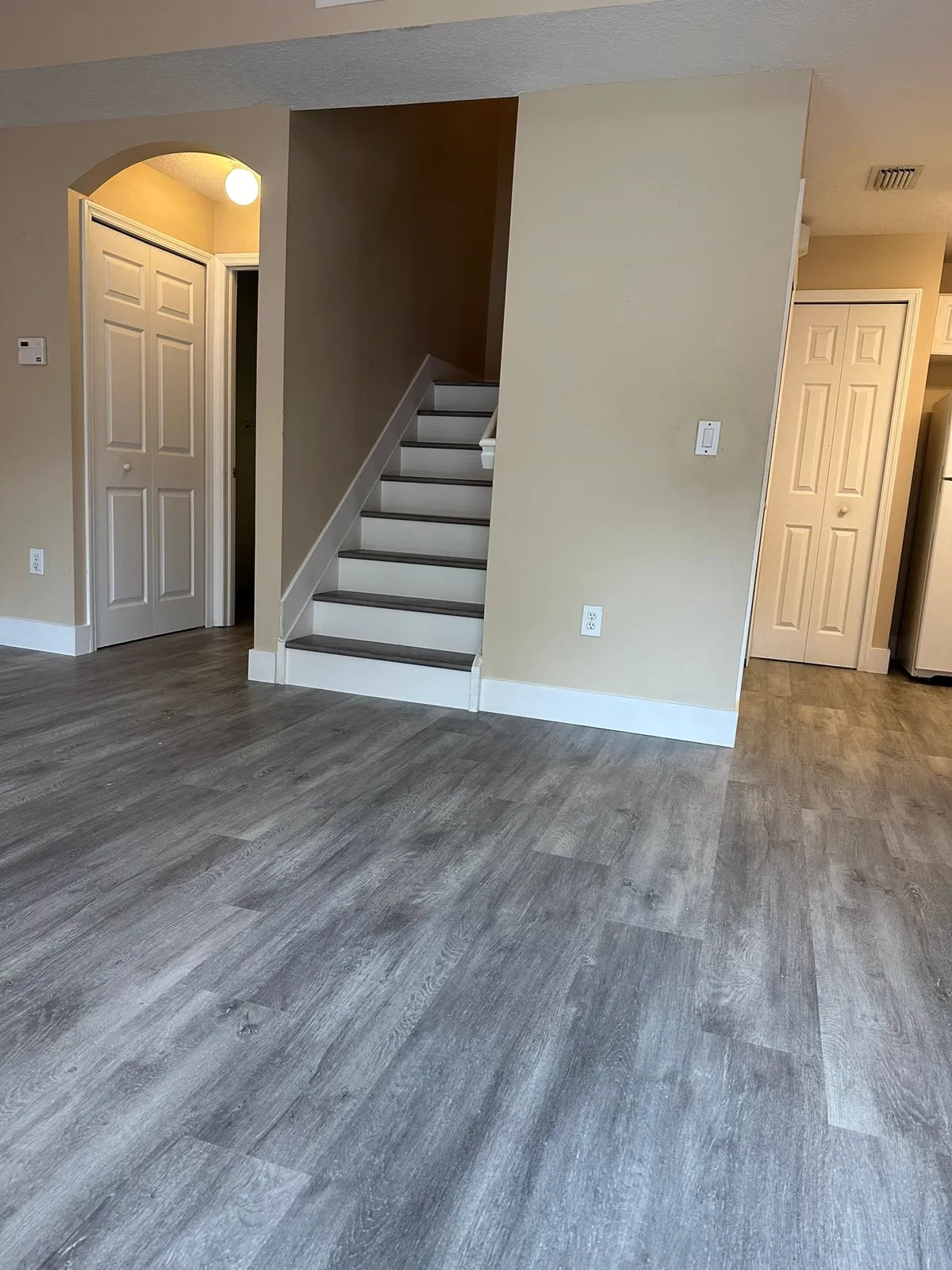 Laminate flooring installed by D'Landra Wooden Floors in South Florida