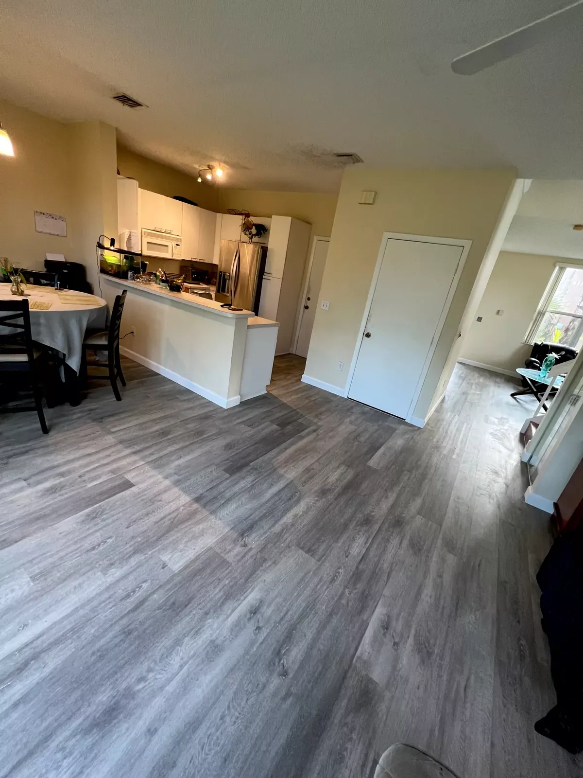 Laminate flooring installed by D'Landra Wooden Floors in South Florida