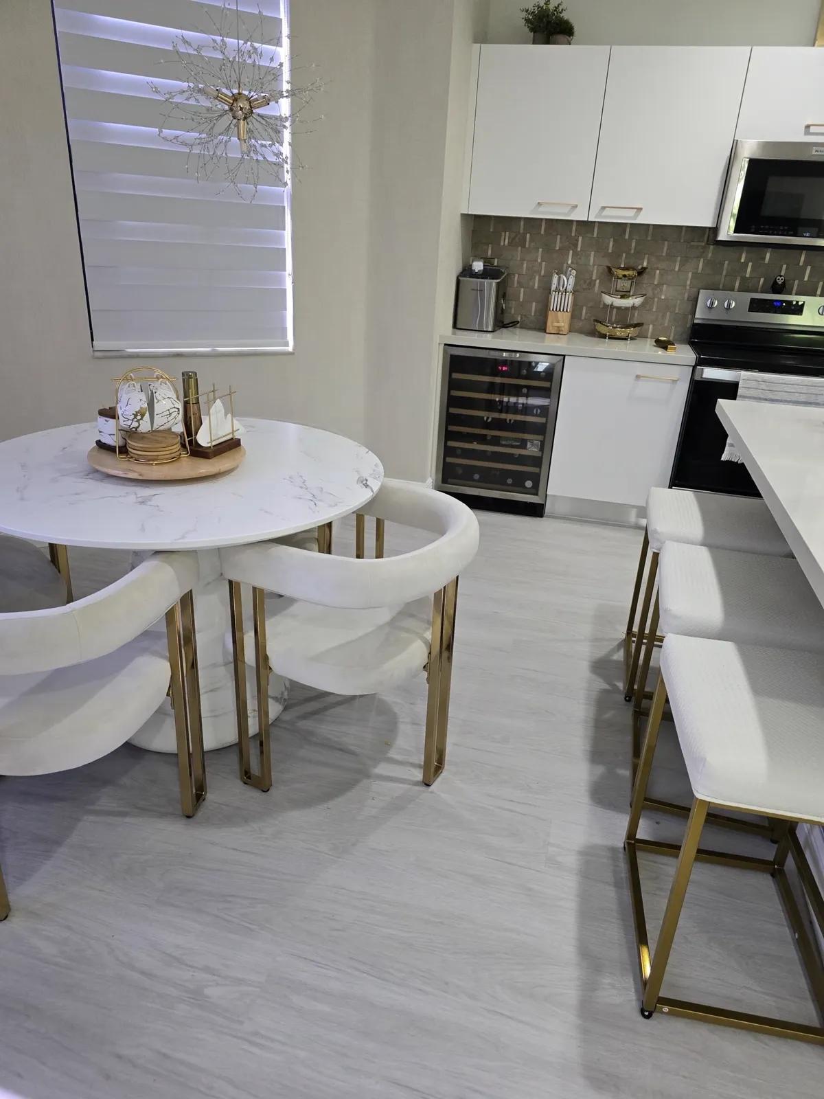 Luxury vinyl plank flooring installed by D'Landra Wooden Floors in South Florida