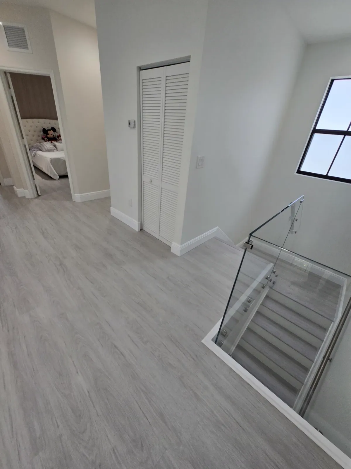 Luxury vinyl plank flooring installed by D'Landra Wooden Floors in South Florida
