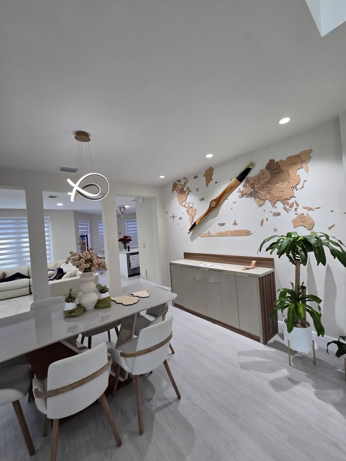 Luxury vinyl plank flooring installed by D'Landra Wooden Floors in South Florida